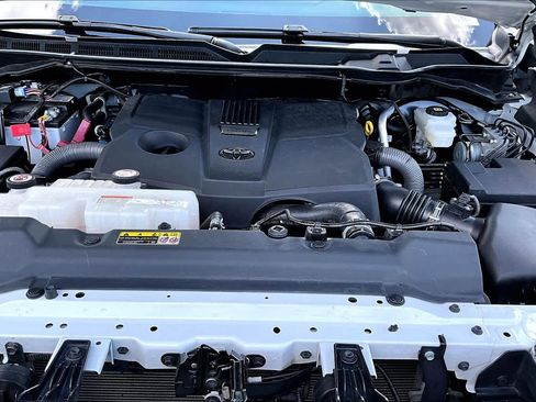 Used 2022 Toyota Tundra Limited w/ TRD Off-Road Package RWD image 31