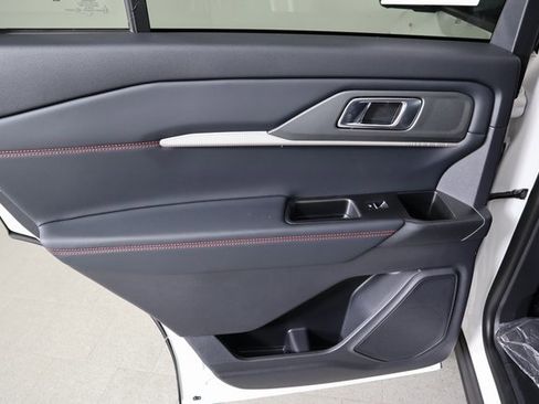 New 2026 Ford Explorer ST-Line image 15
