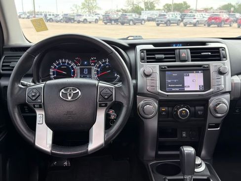 Used 2014 Toyota 4Runner SR5 Premium image 26