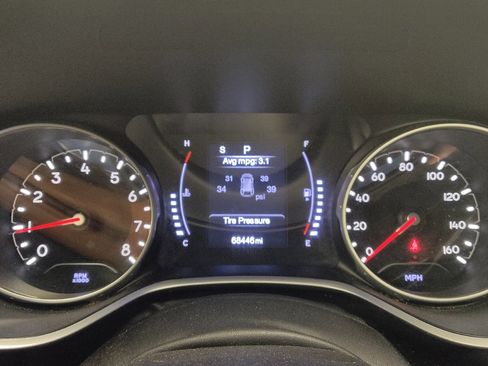 Used 2019 Jeep Compass Latitude image 23