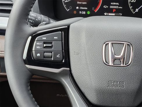 New 2026 Honda Odyssey Touring image 15