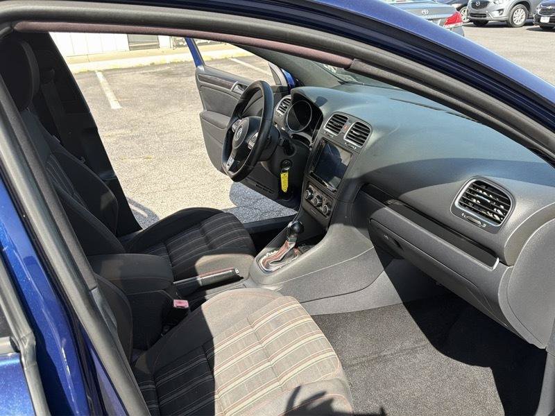 Used 2010 Volkswagen GTI 4-Door FWD image 19