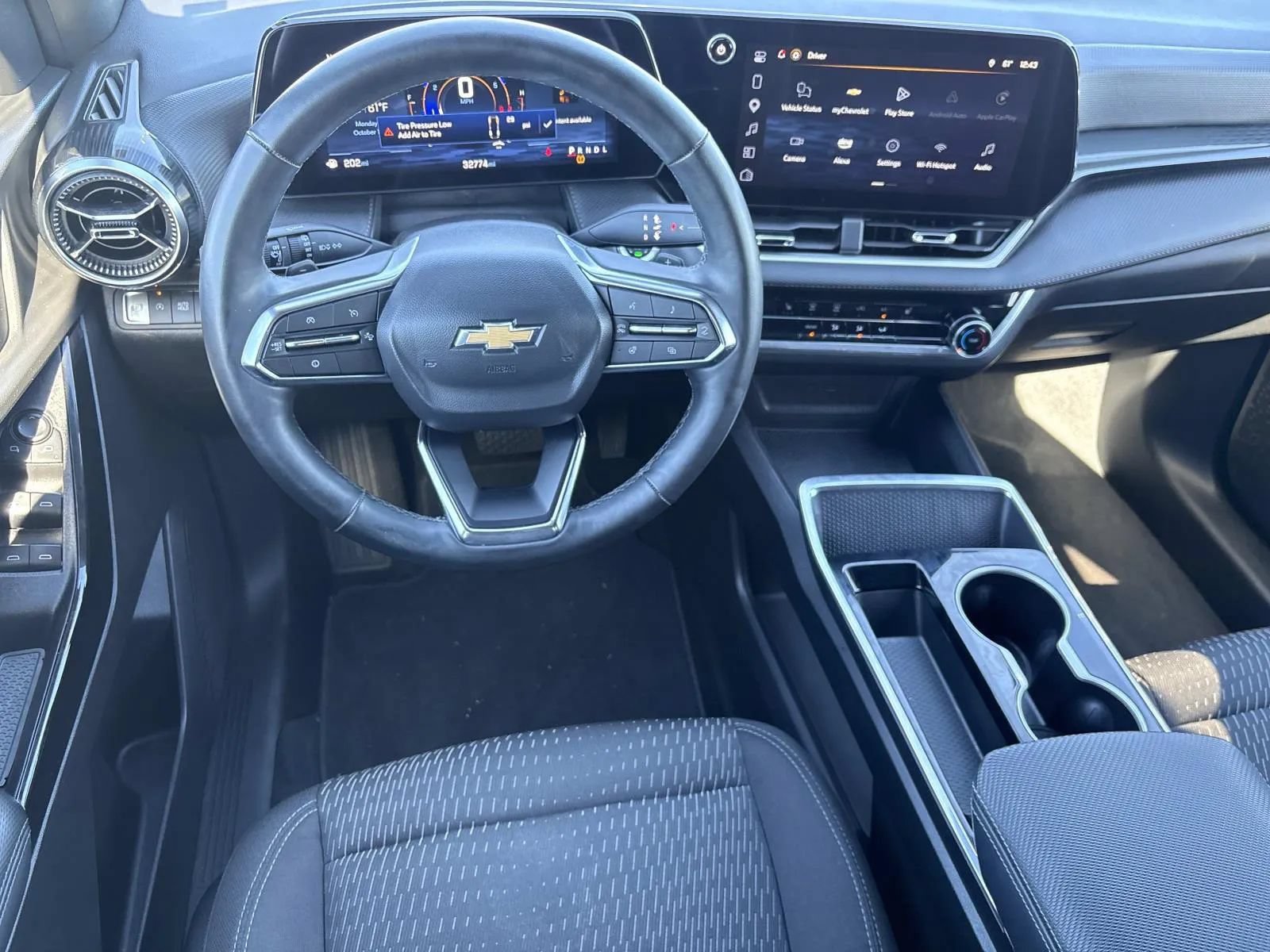 Used 2025 Chevrolet Equinox LT FWD image 12