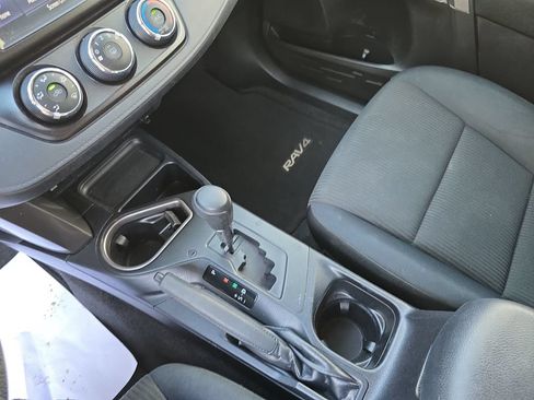 Used 2016 Toyota RAV4 LE FWD image 20