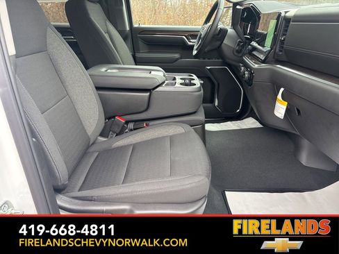 New 2025 Chevrolet Silverado 1500 LT image 30
