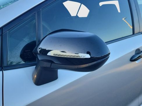 Used 2022 Toyota Corolla LE FWD image 27