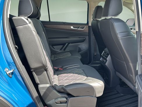 New 2026 Volkswagen Atlas SEL Premium R-Line AWD/4WD image 13