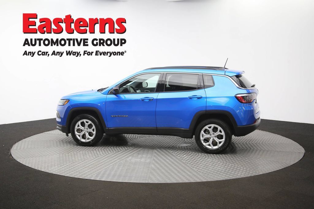 Used 2024 Jeep Compass Latitude AWD/4WD image 61