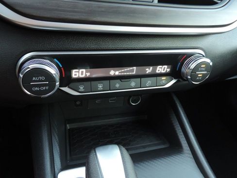 New 2025 Nissan Altima 2.5 SV w/ SV Special Edition Package image 19