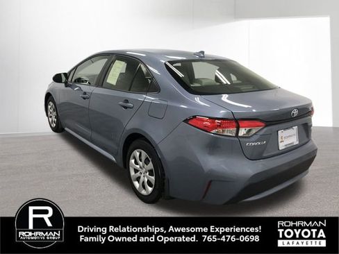 Used 2022 Toyota Corolla LE image 4