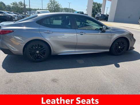 Used 2026 Toyota Camry SE FWD image 13