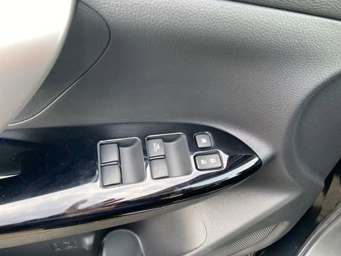 New 2025 Mitsubishi Eclipse Cross LE image 17