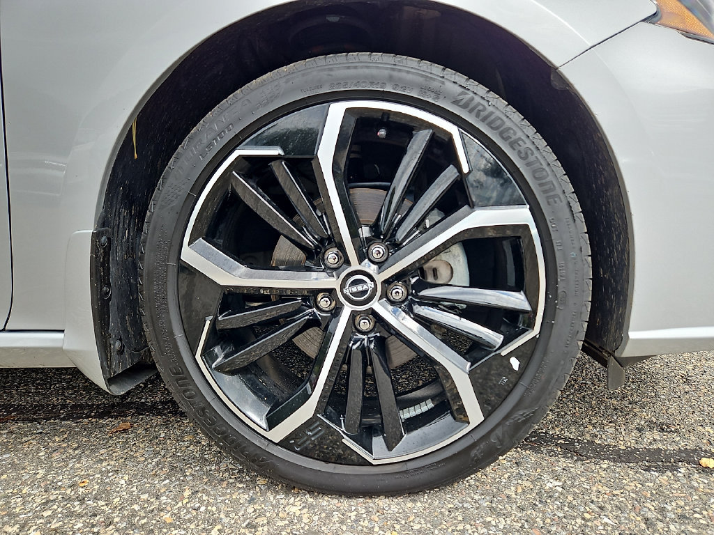Certified 2023 Nissan Altima 2.5 SR w/ SR Premium Package FWD image 10