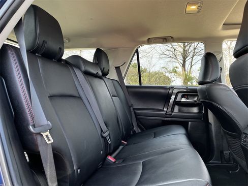 Used 2022 Toyota 4Runner TRD Off-Road Premium w/ Moonroof Package image 27