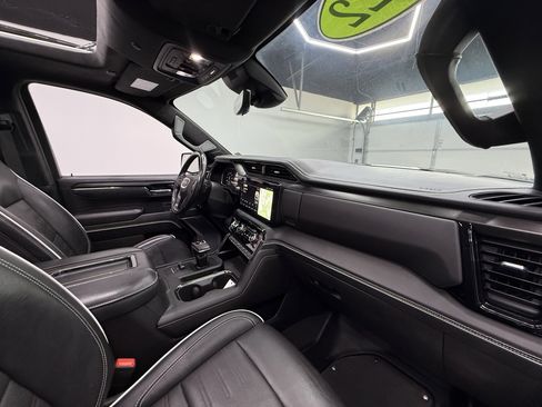 Used 2022 GMC Sierra 1500 AT4X image 28