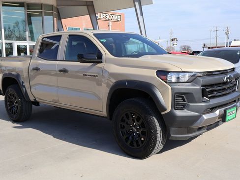 Used 2024 Chevrolet Colorado Trail Boss w/ Technology Package image 5