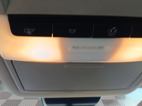 Used 2024 Nissan Altima 2.5 SV image 31