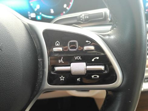 Used 2021 Mercedes-Benz GLE 350 w/ Premium Package image 40