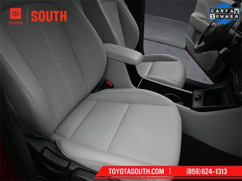 Used 2024 Hyundai Kona Limited image 28