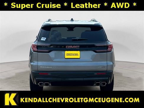 Used 2025 GMC Acadia AT4 w/ Super Cruise Package image 4