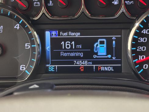 Used 2019 Chevrolet Tahoe LT w/ Luxury Package RWD image 16