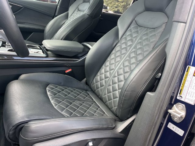 Used 2023 Audi SQ7 Prestige AWD/4WD image 34