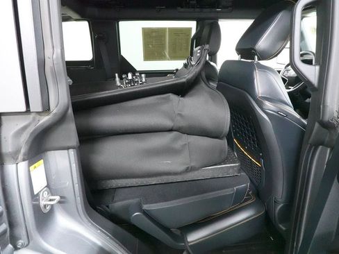 Used 2024 Ford Bronco Badlands w/ Sasquatch Package AWD/4WD image 28