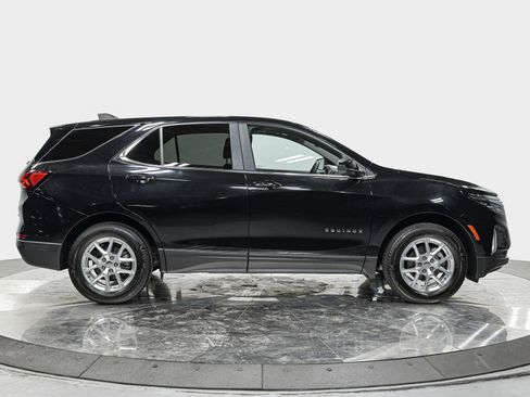 Used 2023 Chevrolet Equinox LT AWD/4WD image 8