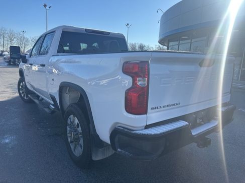 Used 2025 Chevrolet Silverado 2500 Custom w/ Custom Value Package image 7