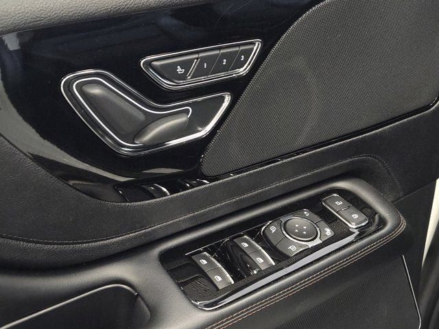 Used 2023 Lincoln Aviator AWD w/ Premium Package image 22