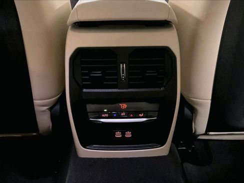 Certified 2025 BMW i4 eDrive40 w/ Premium Package image 34