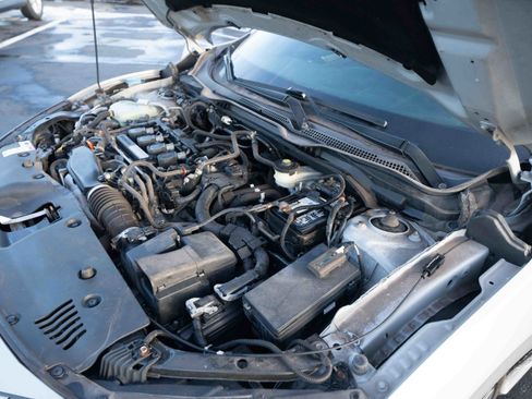 Used 2017 Honda Civic EX-L image 31