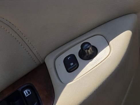 Used 1995 INFINITI J30 image 25