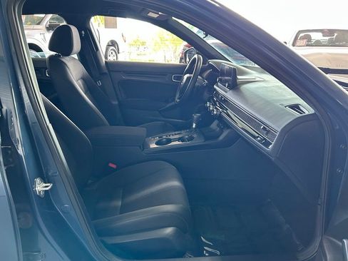 Used 2025 Honda Civic Sport image 31