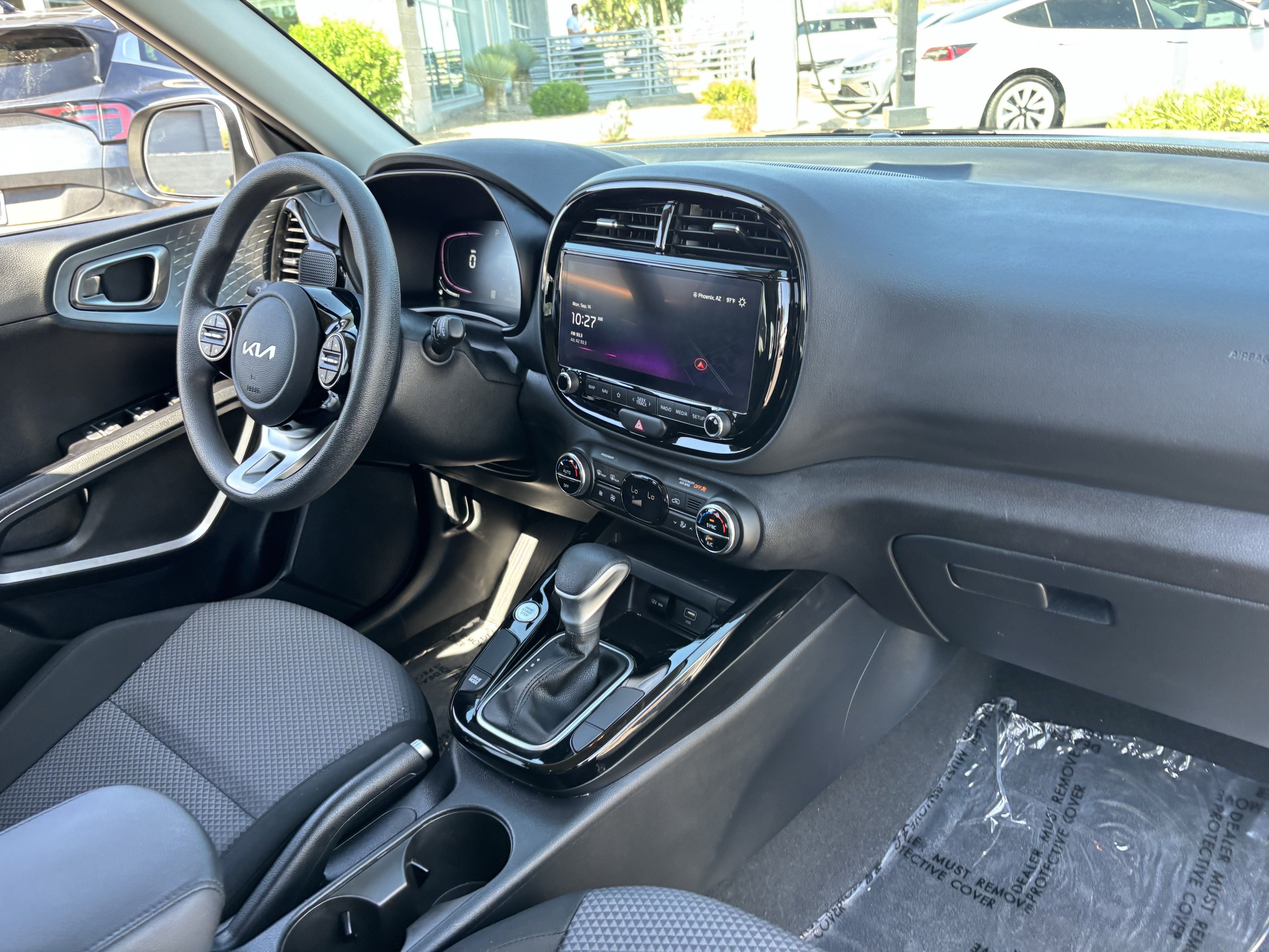 Certified 2025 Kia Soul S FWD image 10