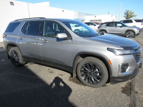 Certified 2024 Chevrolet Traverse RS w/ LPO, Floor Liner Package image 3