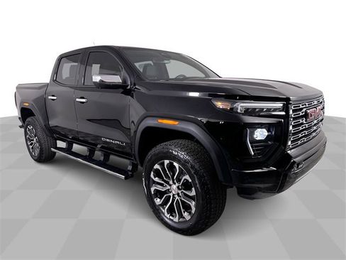 New 2026 GMC Canyon Denali image 2