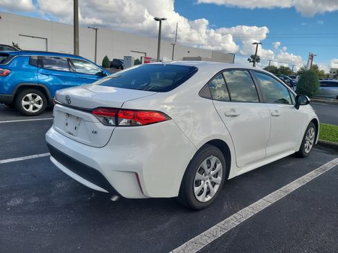 Certified 2021 Toyota Corolla LE image 7