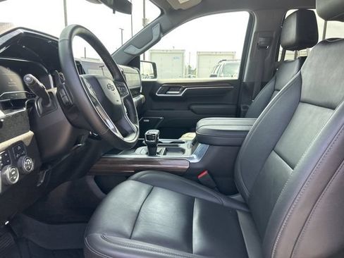 Used 2024 Chevrolet Silverado 1500 RST w/ Redline Edition AWD/4WD image 15