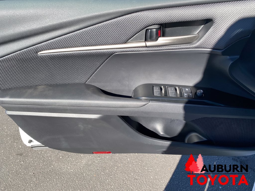 New 2026 Toyota Camry SE FWD image 9