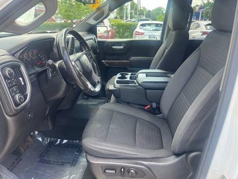 Used 2021 Chevrolet Silverado 1500 LT AWD/4WD image 14
