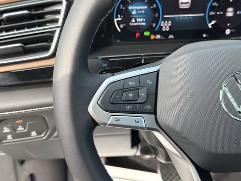 New 2026 Volkswagen Atlas SE FWD image 29