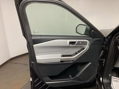 Used 2021 Ford Explorer XLT w/ Equipment Group 202A image 10