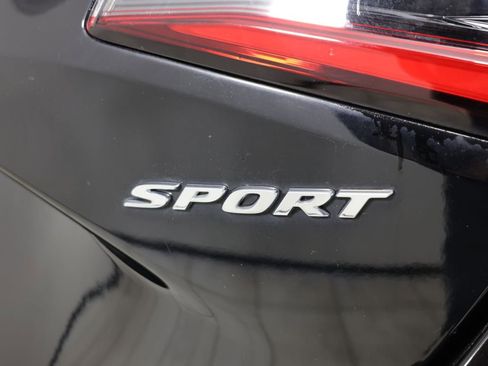 Used 2023 Honda Civic Sport image 21