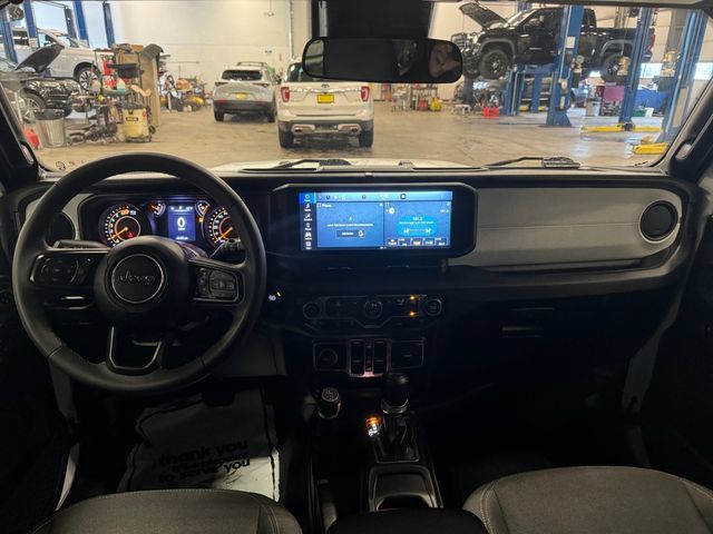 Used 2024 Jeep Wrangler Unlimited Sport AWD/4WD image 15