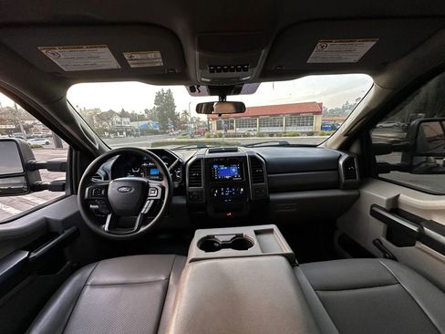Used 2021 Ford F250 XL w/ STX Appearance Package AWD/4WD image 27