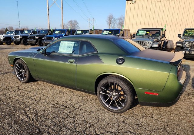 New 2023 Dodge Challenger R/T w/ T/A Package RWD image 5