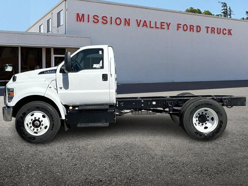 New 2027 Ford F650 2WD Regular Cab Super Duty image 7