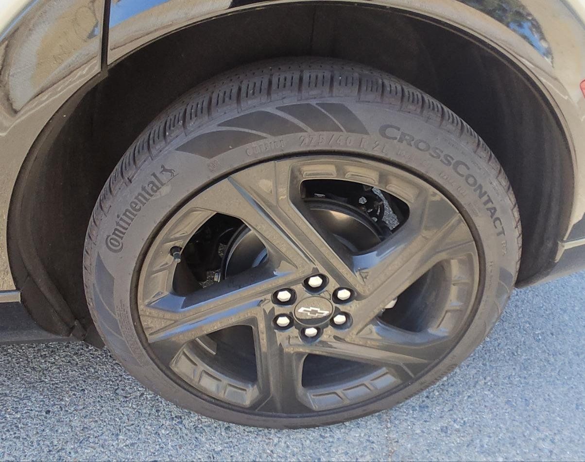 Used 2025 Chevrolet Equinox EV RS w/ Convenience Package II FWD image 17