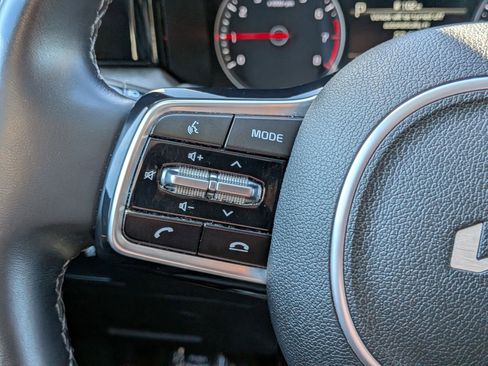 Used 2022 Kia Sorento S w/ Panoramic Sunroof Package AWD/4WD image 14